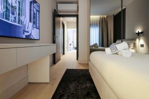 2BR Luxurious Designer holiday Apartment - Azulis1 - Garden - FREE Parking