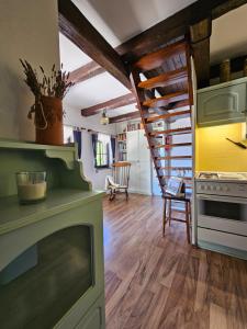 Martins Family Cottage with Hot Tub & Views