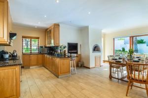 Sea n Summit Hermanus