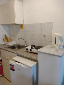 Sunrise Studios Alykes