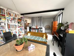 Un appartement parisien atypique - An atypical Parisian appartment