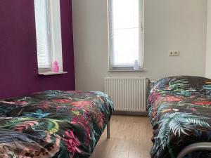 Family friendly home with free parking