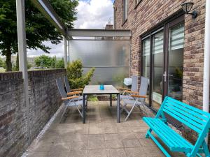 Family friendly home with free parking