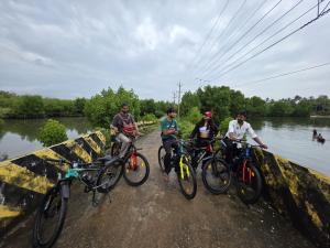 HostelExp, Munroe Island - A Community Experience