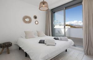 Luxury Penthouse with stunning views - Close to Marbella