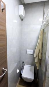 Near the Waves,Durrës