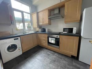 Spacious 2-bedroom Flat