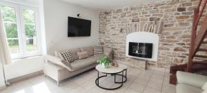 Maisons de vacances Maison en pierre avec jardin a 5 minutes des plages du Cabellou : photos des chambres