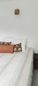 Maisons de vacances Maison en pierre avec jardin a 5 minutes des plages du Cabellou : photos des chambres