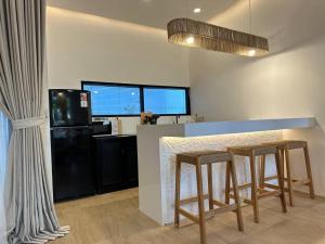 Dreamland View Villa #3 with Pool