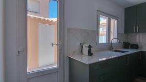 1 minute from the beach, Calle Canoa