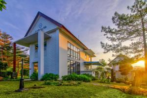 Mahesa Hills 1 With Pool