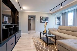 Golden Glow Hideaway