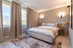 Golden Glow Hideaway