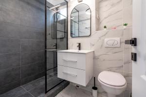 Golden Glow Hideaway