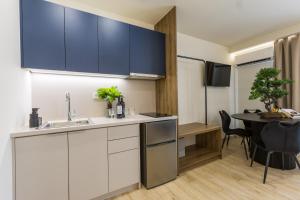 Raise Thiseio Stylish Living