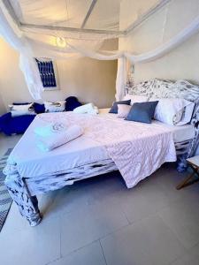 DADA Luxury Suites Beachfront Tropical Paradise