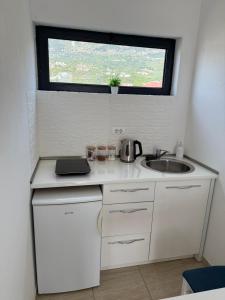 Adam & Eve Family Apartment