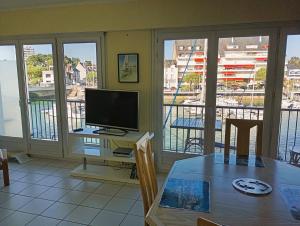 Appartements surcouflepouliguen appartement 60m2 sur le port 4 personnes : photos des chambres