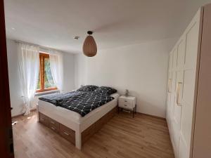 ruhige, zentrale Gartenwohnung mit Tiefgarage