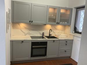 Studio Viramonte - charmantes Apartment mit Pool & Seeblick