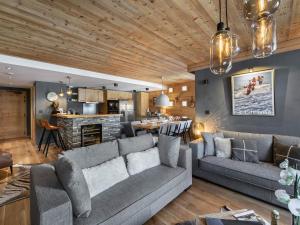 Appartement contemporain près des pistes à Val dIsère, 4 chambres, cheminée, parking inclus - FR-1-567-14