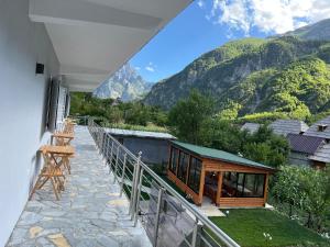 Hotel Familja Çuni Theth