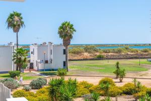 Apartamento Vista Mar no Golden Club com acesso Piscinas & Praia