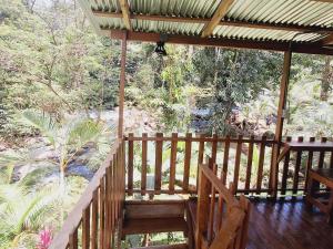 Cabins river blue