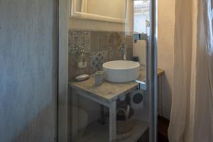 B&B / Chambres d'hotes La Chapelle sur la Sorgue : Chambre Double ou Lits Jumeaux Supérieure avec Vue sur Ville