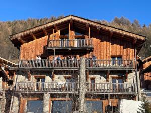 NEW Luxury Chalet Sapins - PRIVATE POOL- Mountains VIEW - Family & Comfort - SPECIAL LAUNCH OFFER