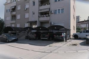 ILIEVSKI apartment 8