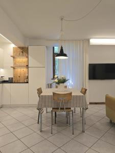 Dolomiten Lounge - moderno con parcheggio privato