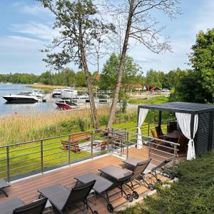 Pratum Pink&Blue Mikołajki - Apartament 2 Glamour z widokiem na jezioro