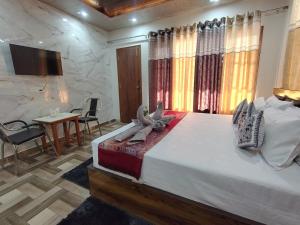 The Couples Paradise Balcony by Splendid Hotels