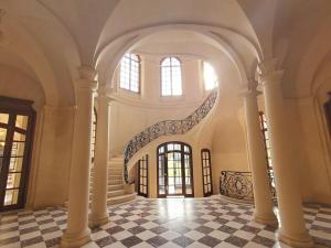 Appartements Beautiful suite in a historical castle in Loire Valley : photos des chambres