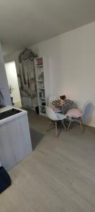 Appartements Appartement Le doux Viking, balcon & parking prive proche Zenith Caen : photos des chambres