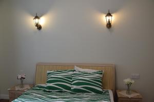 Spacious apartment by the park