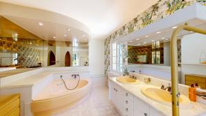 Villas Splendide Villa et Studio Climatises-Grande Piscine-Vaste Parc : photos des chambres