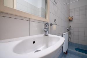 Marousi Deluxe Next to train