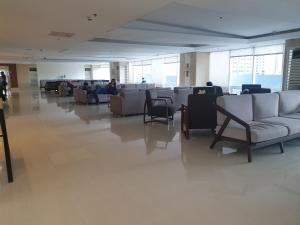 SkyView Condotel FREE WIFI,near WTC,PICC,MOA&NAIA