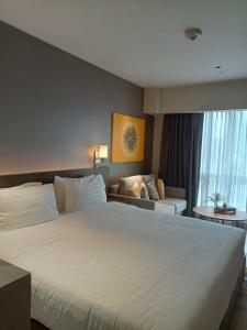 Novotel Residences Manila Hotel by Jolly Luxe Suites