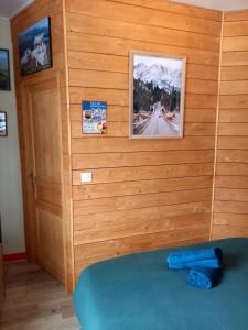 Appartements LA ROCHETTE studio et appartement avec JACUZZI Rooftop Balcon cour interieure : photos des chambres