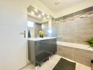 Casa Masena - 9 personnes, CLIM, Jardin, 7 lits, 2 WC