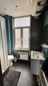 T2 Neuf Quartier Calme central et transport devant