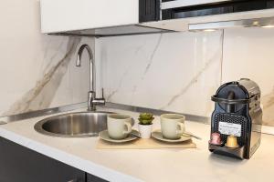 Terrazza Milanese - San Siro, Fiera & City Life - RINNOVAMENTO FACCIATA PALAZZO IN CORSO