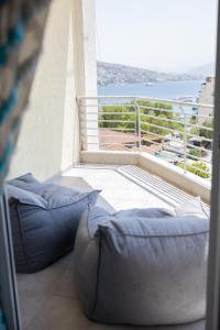Elegant Seaside Stay