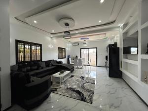 Villa climatisé avec piscine et calme - Ubytování bez kategorie ve městě Rufisque