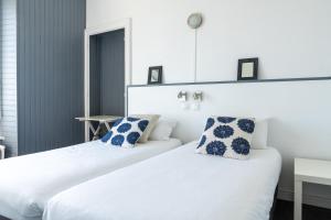Hotels Hotel Des Deux Mers : photos des chambres