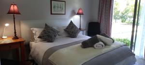 1-On-Scott Garden Suites